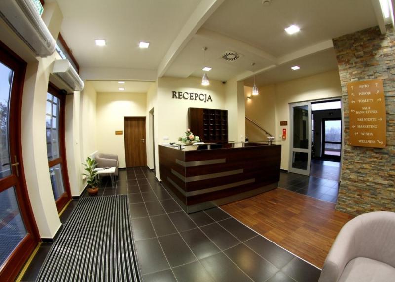 Aviator Hotel&Spa Kielce Esterno foto