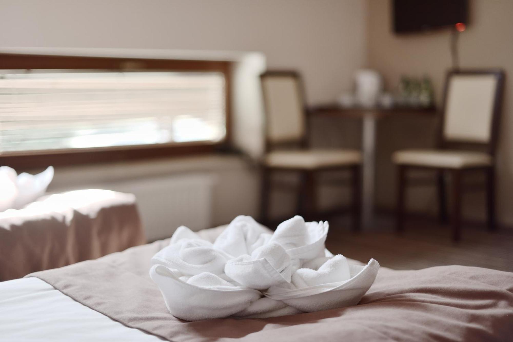 Aviator Hotel&Spa Kielce Esterno foto