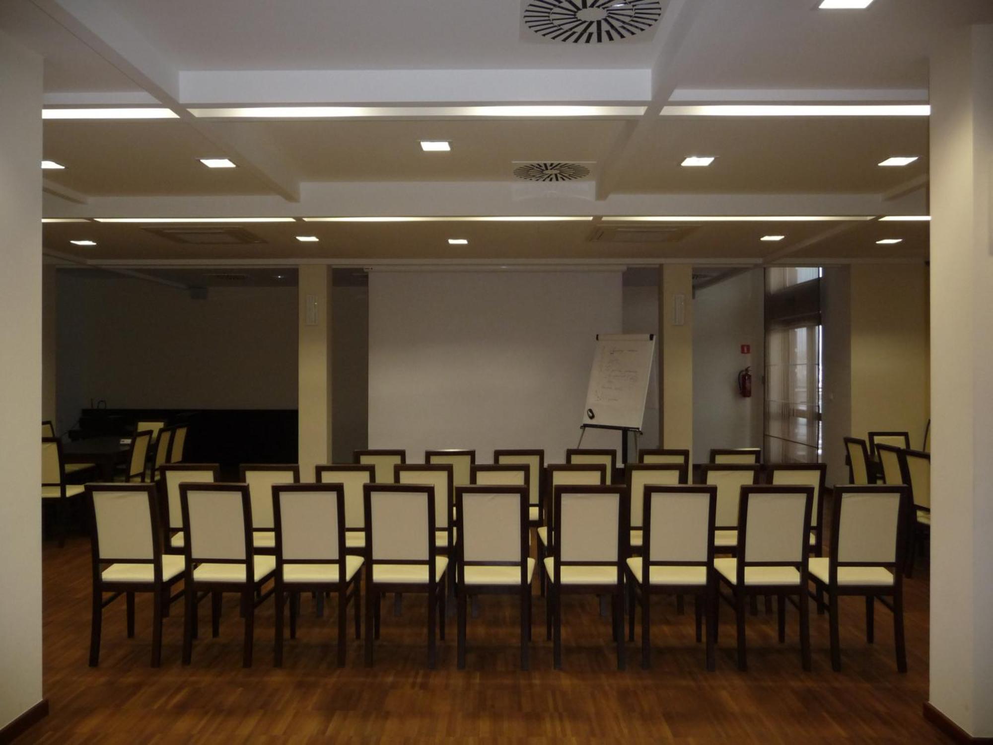 Aviator Hotel&Spa Kielce Esterno foto