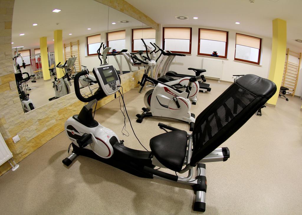 Aviator Hotel&Spa Kielce Esterno foto